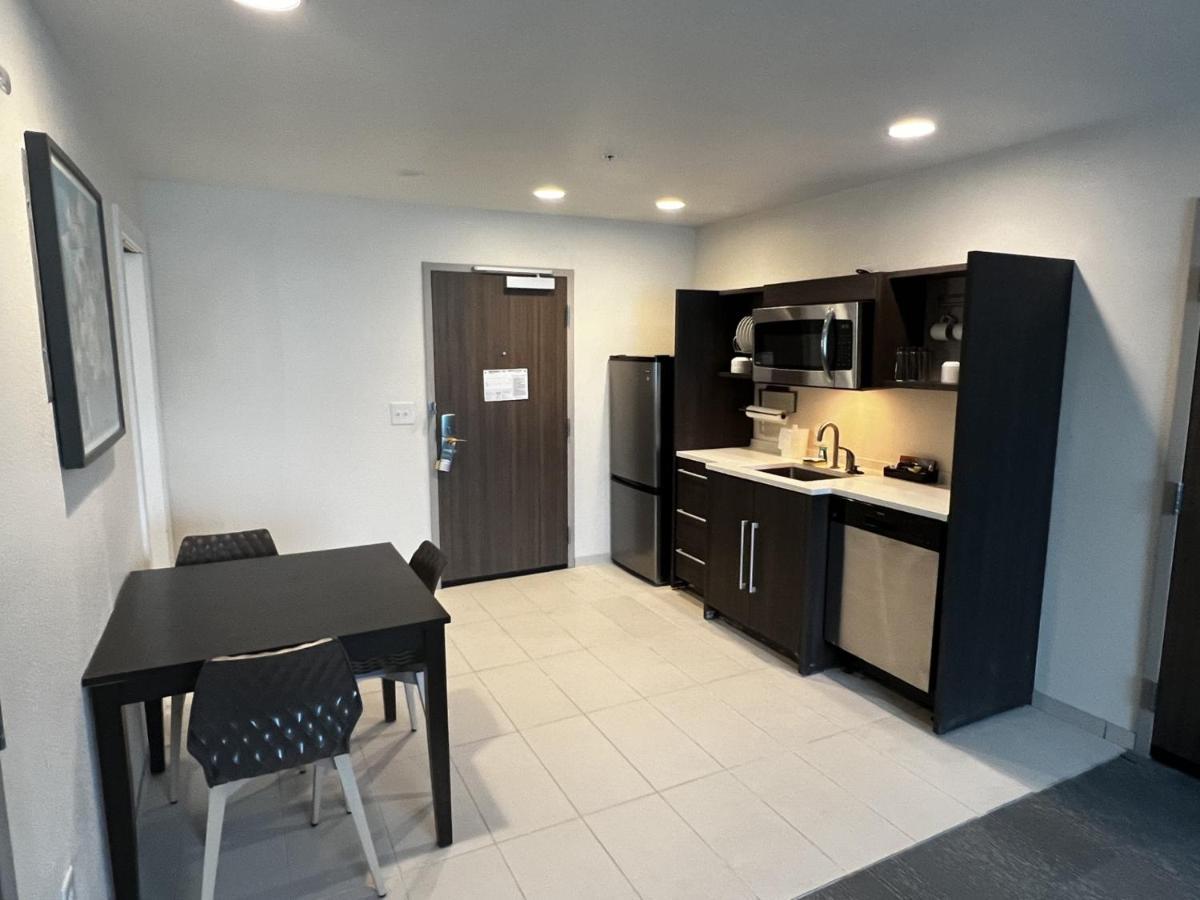 Home2 Suites By Hilton 하인스빌 외부 사진