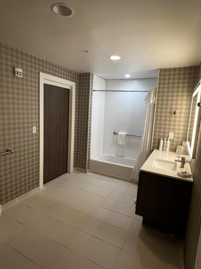 Home2 Suites By Hilton 하인스빌 외부 사진
