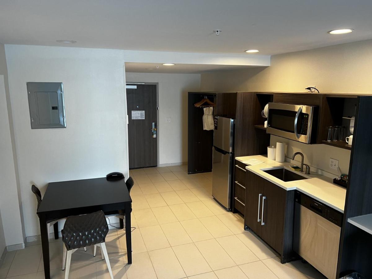 Home2 Suites By Hilton 하인스빌 외부 사진