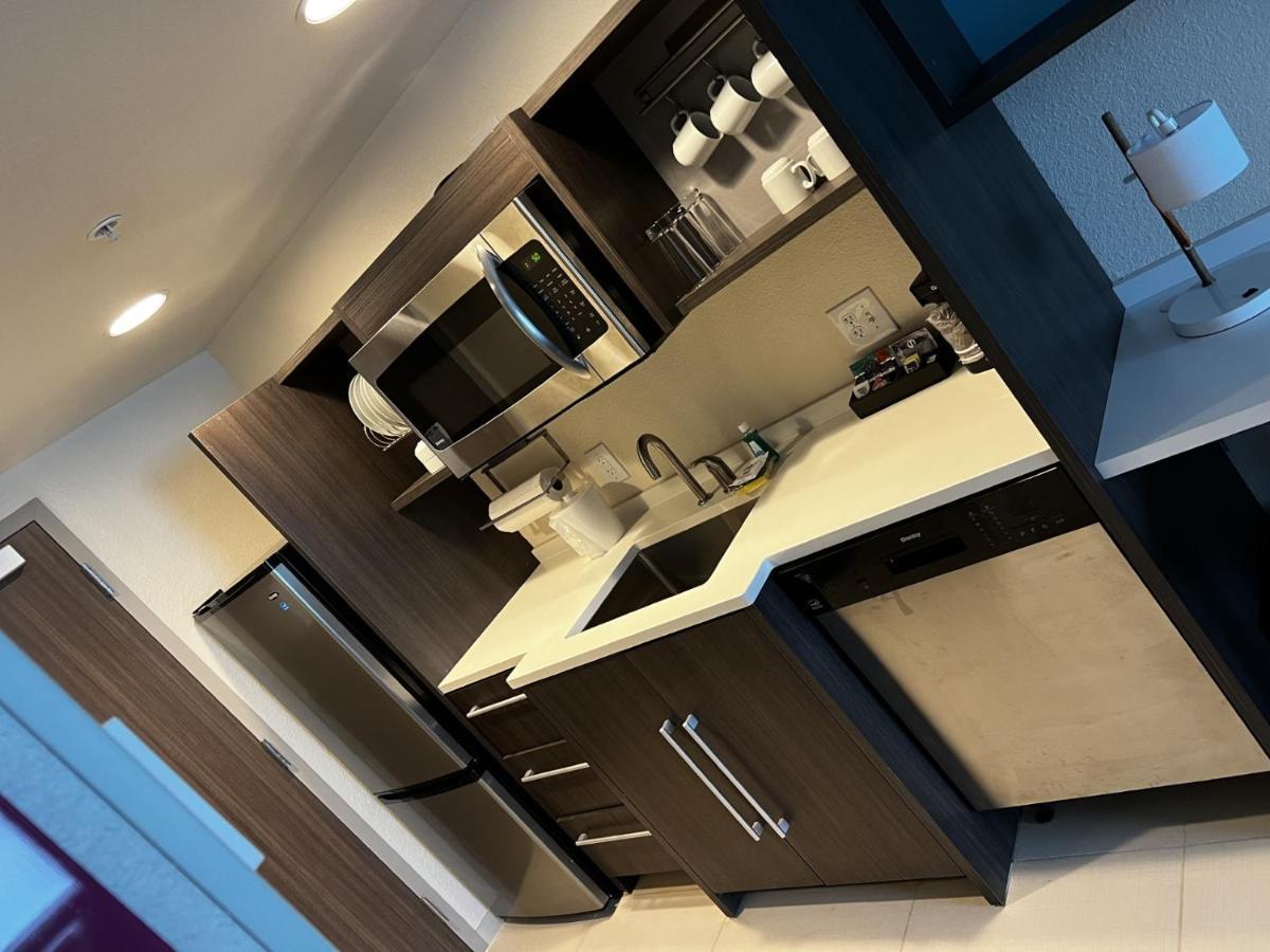 Home2 Suites By Hilton 하인스빌 외부 사진