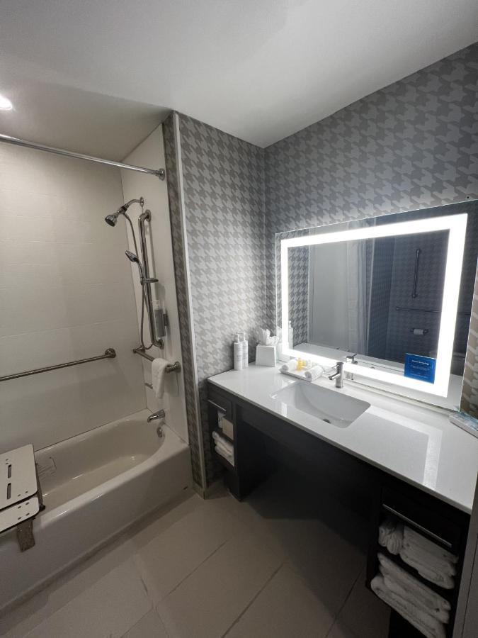 Home2 Suites By Hilton 하인스빌 외부 사진
