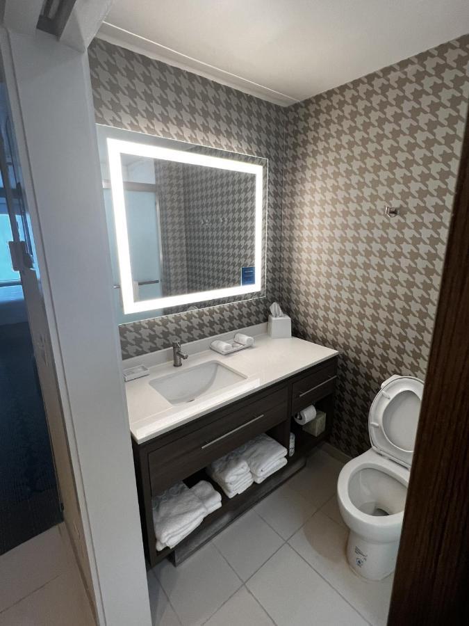 Home2 Suites By Hilton 하인스빌 외부 사진