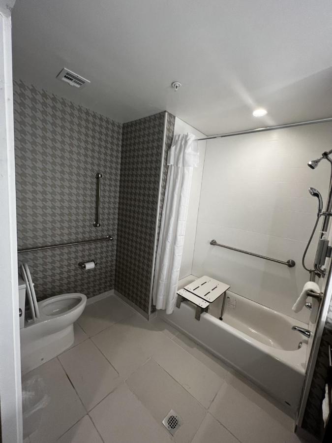Home2 Suites By Hilton 하인스빌 외부 사진